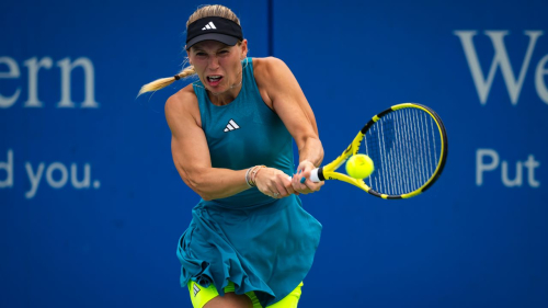 MASON, OHIO - AUGUST 15: Caroline Wozniacki of Denmark in action against Varvara Gracheva of France in the first round on Day 3 of the Western & Southern Open at Lindner Family Tennis Center on August 15, 2023 in Mason, Ohio (Photo by Robert Prange/Getty Images)