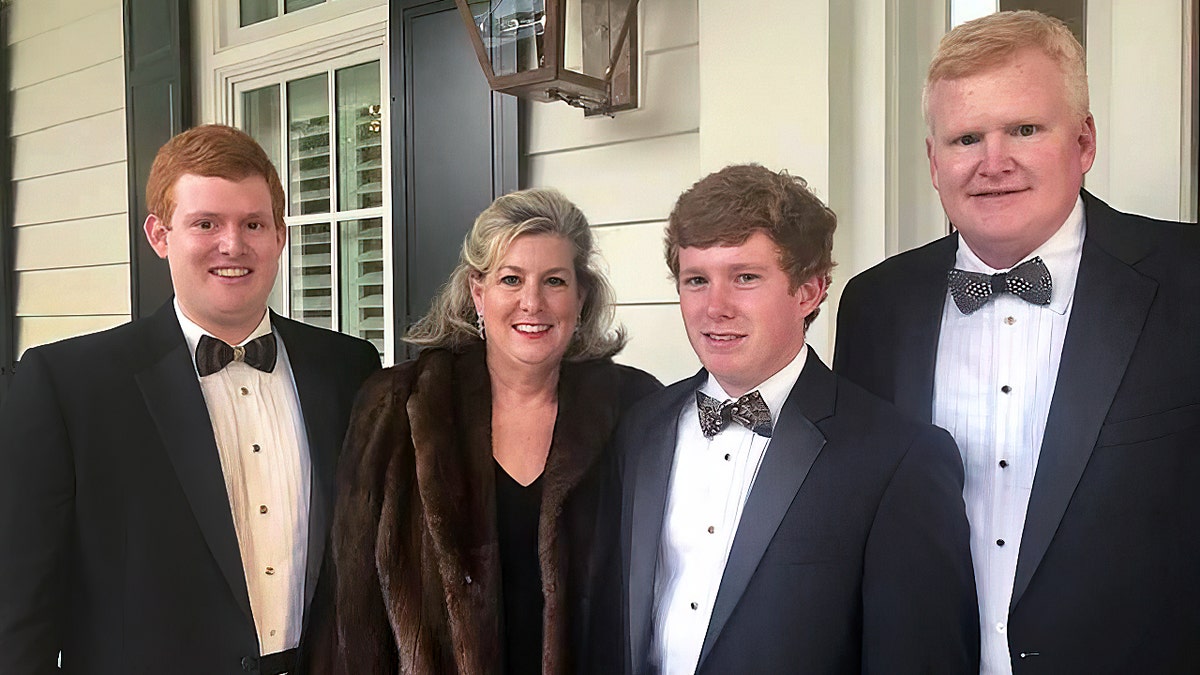 Murdaugh family poses in formal attire