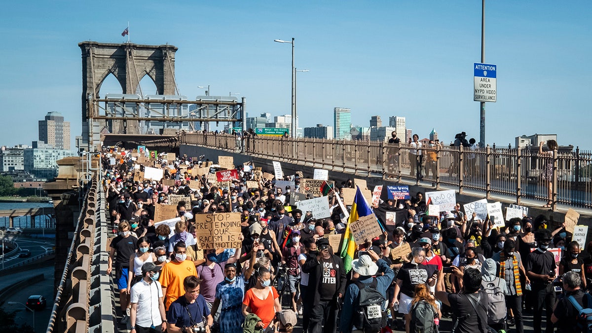 Brooklyn Bridge George Floyd march