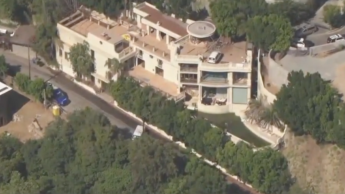Hollywood squatter mansion