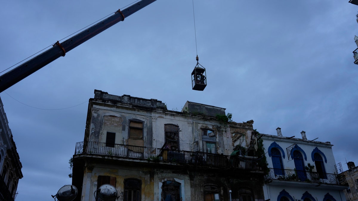 Havana building collapse