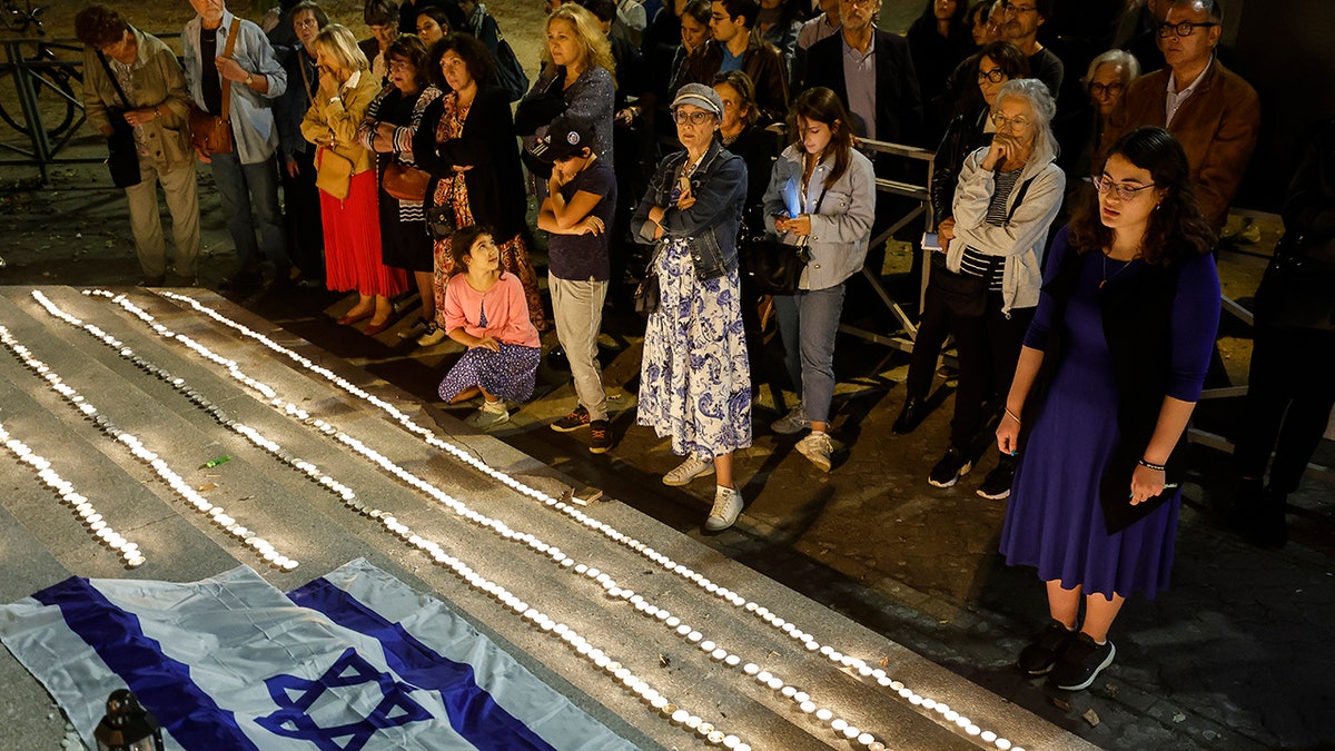 Israel candlelight vigil in France