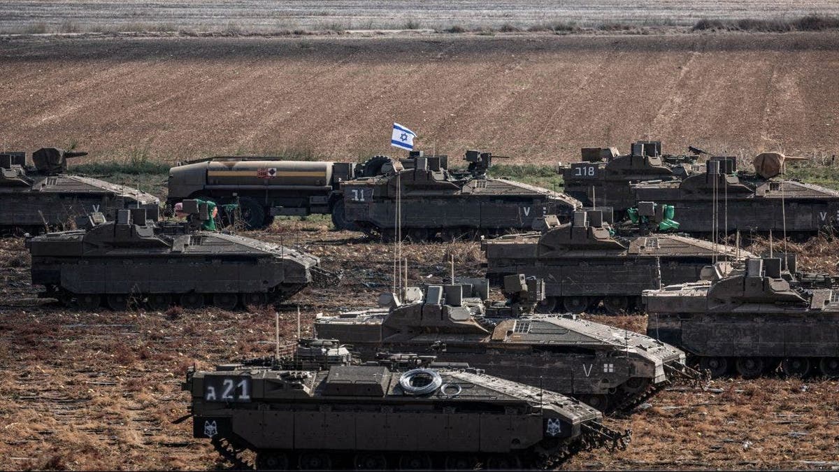 Israel tanks amass at the Israel southern border