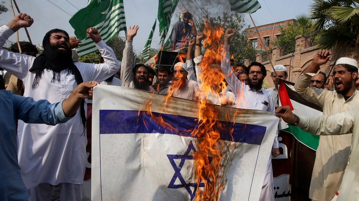 Protest in Pakistan against Israel