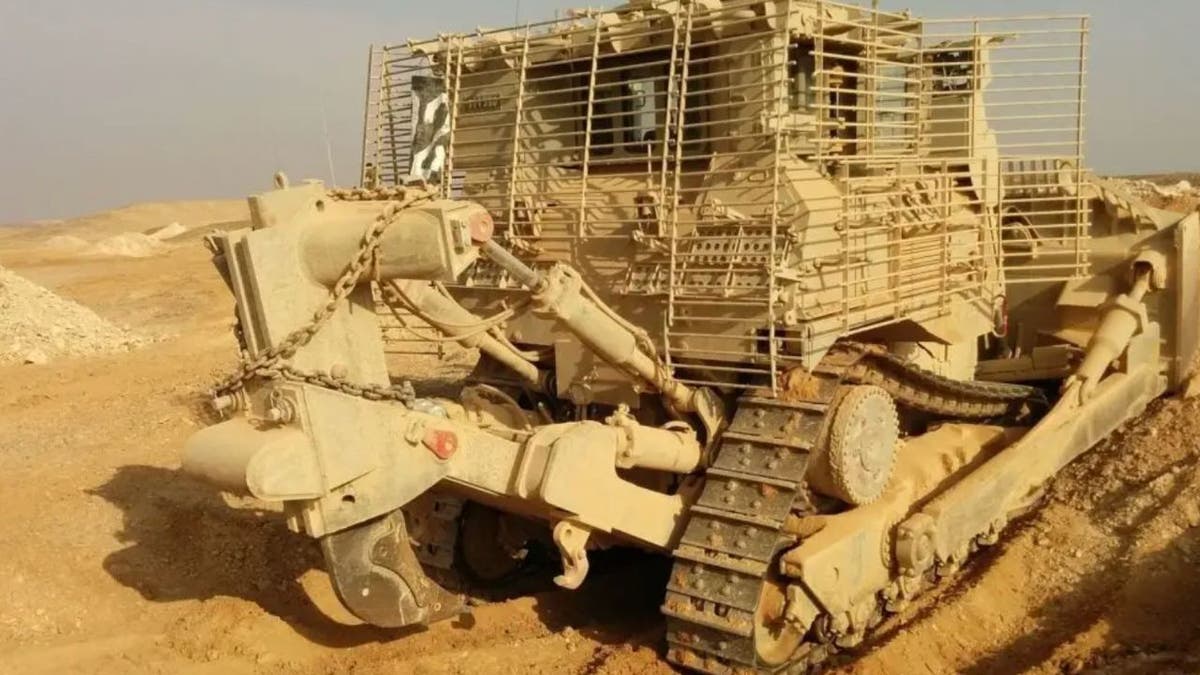 Front view of the D9R bulldozer.