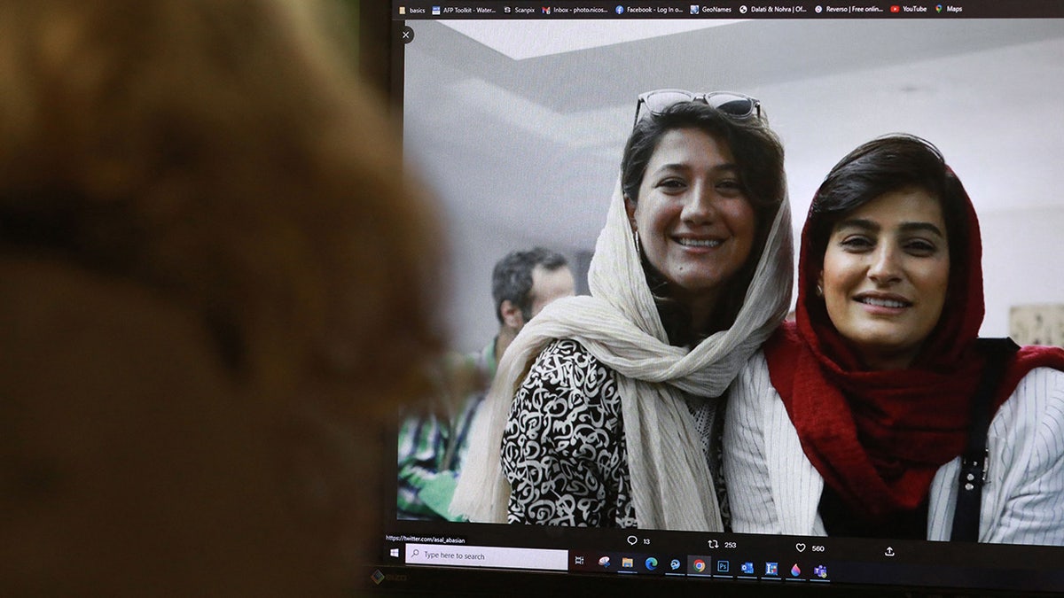 2 female journalists detained in Iran