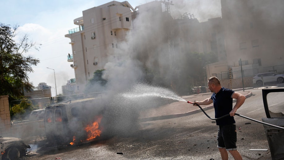 Israeli man tries to fight fire