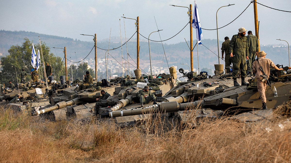 Israeli tanks