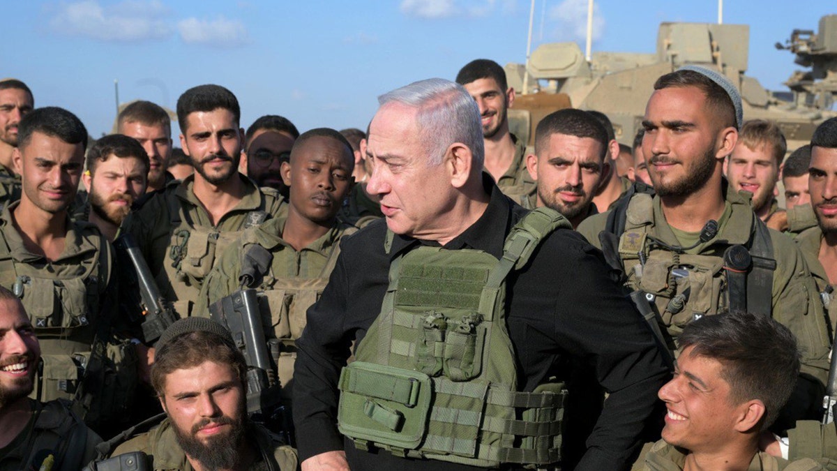 Netanyahu, troops listening