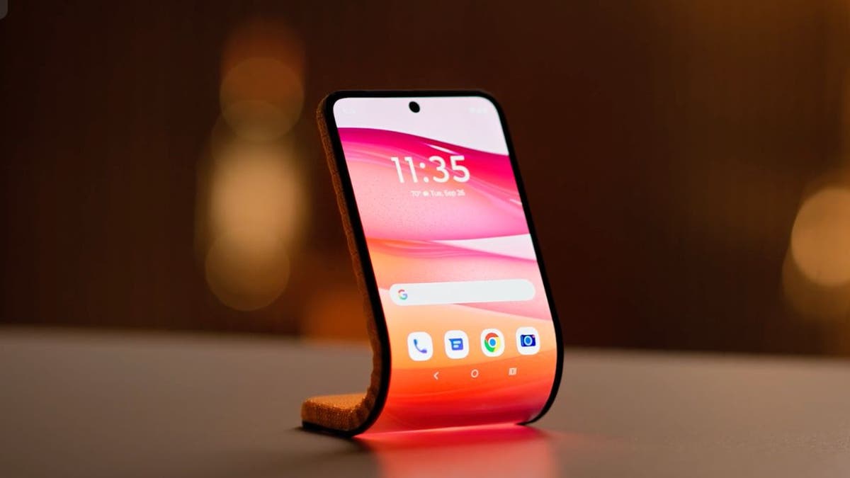 Flexible phone changes shape