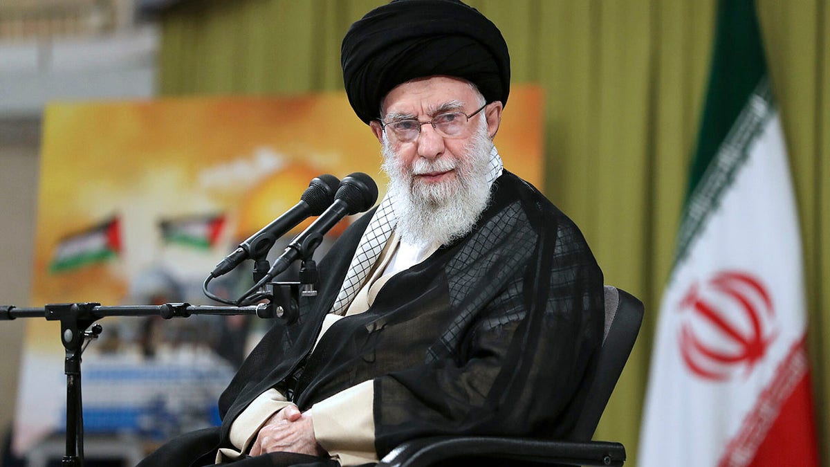 Ali Khamenei speaks in Tehran