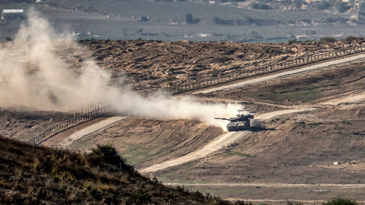 Israeli tank near Gaza Strip