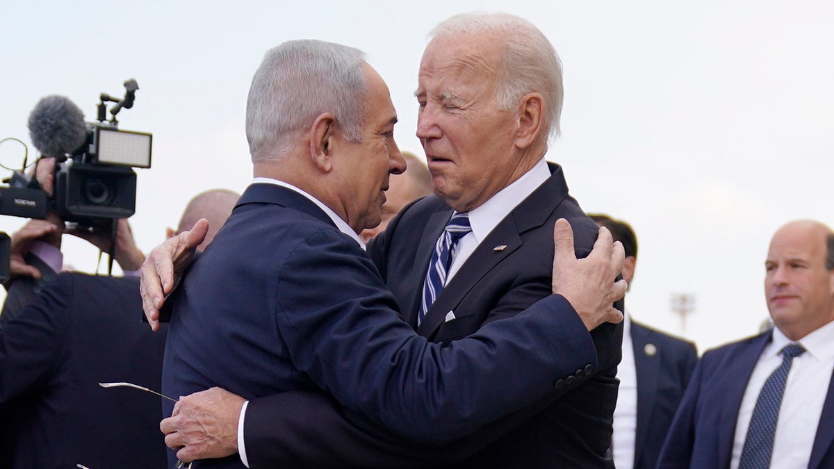 Netanyahu and Biden embrace