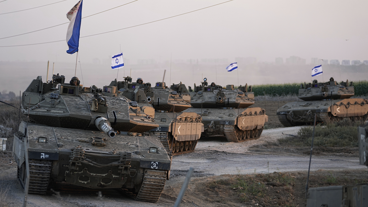Israel tanks near Gaza Strip