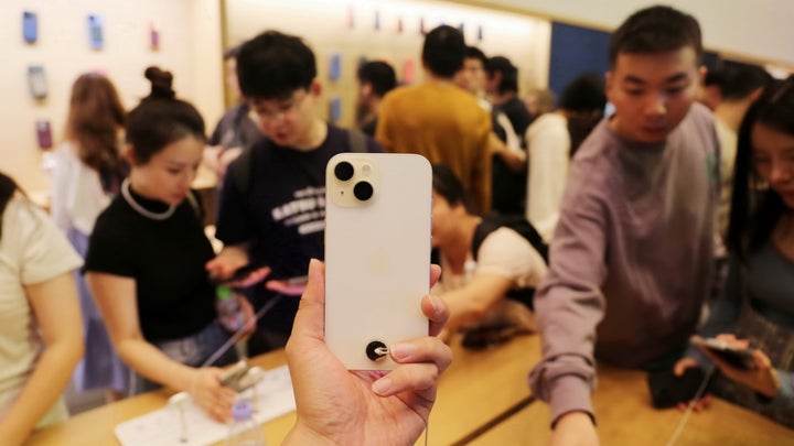 How to hide photos on an iPhone