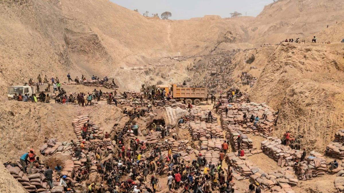 A picture of artisanal miners working at a cobalt mine in the DRC on Oct. 12, 2022.