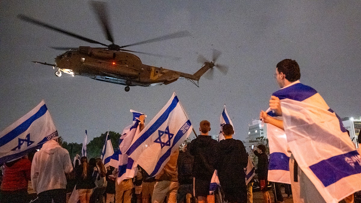 Helicopter, Israeli people