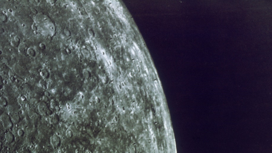 Mercury photograph from Mariner 10 spacecraft