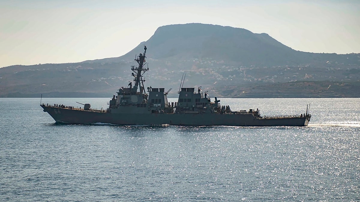 USS Carney 