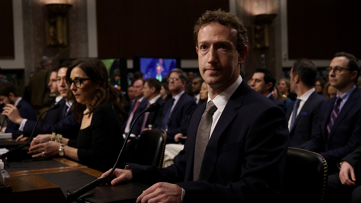 Zuckerberg before Tech hearing