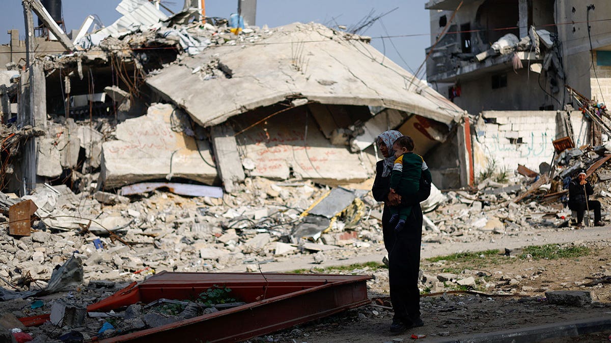 Palestinian war rubble