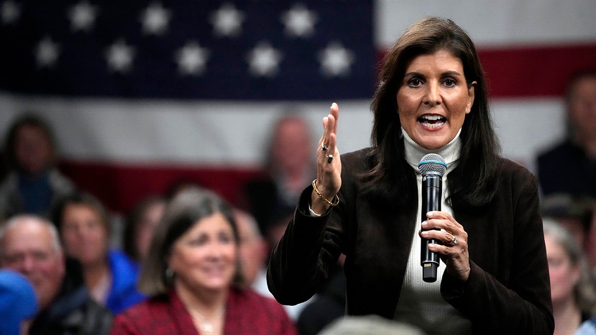 Haley speaks at New Hampshire campaign event