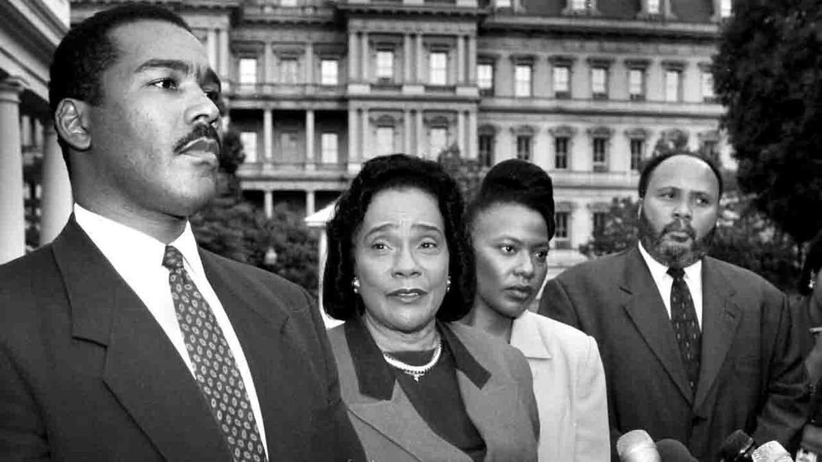 Coretta Scott King and family members