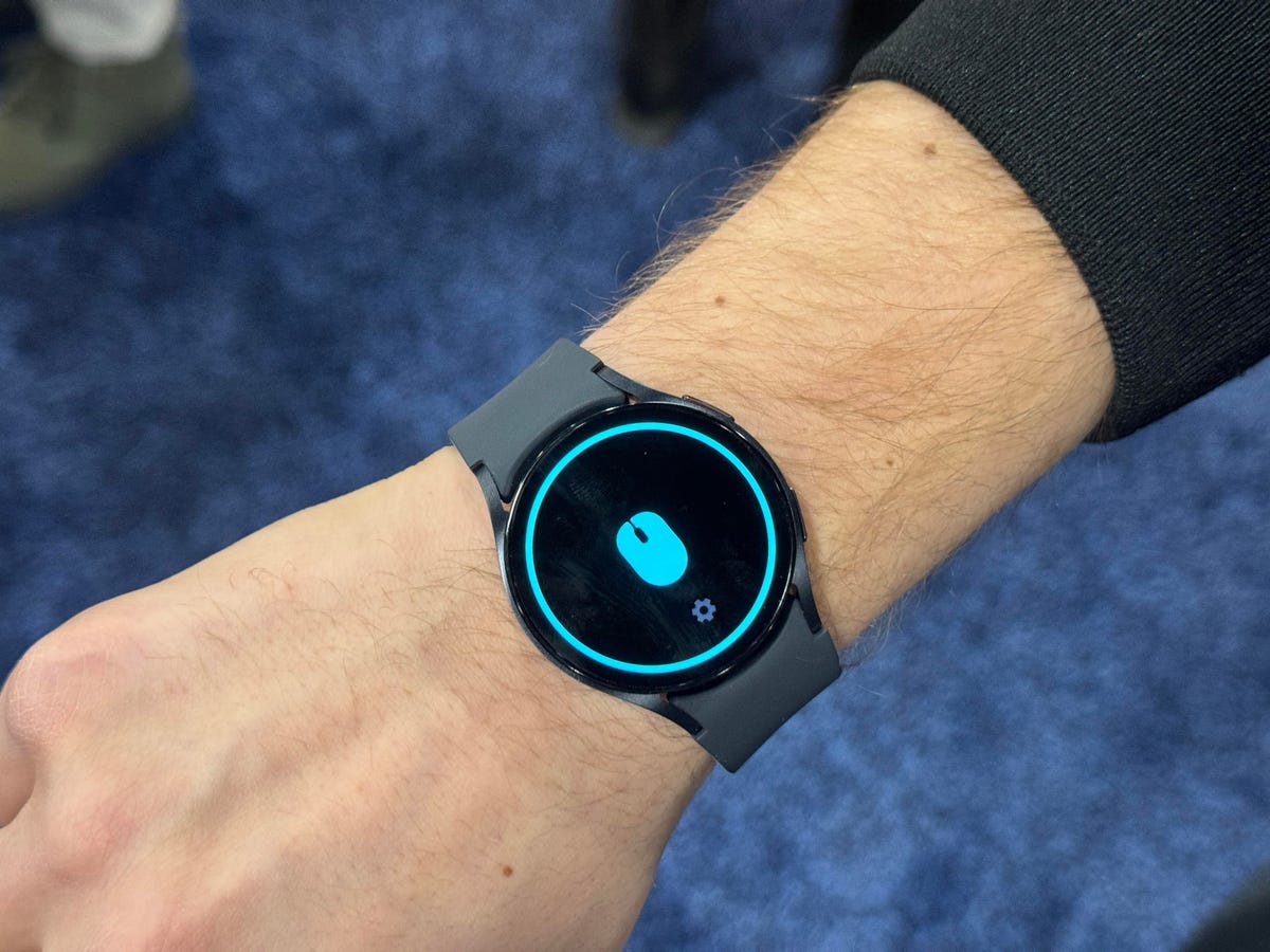 cnet-ces-2024-doublepoint-watch-nick-wolny
