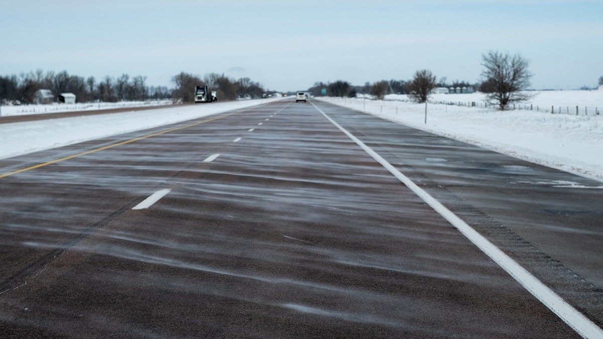 Iowa highway seen amid winter storm