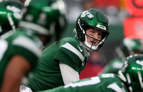 New York Jets quarterback Tim Boyle prepares to snap the ball during the Jets' 13-8 loss to the Atlanta Falcons.