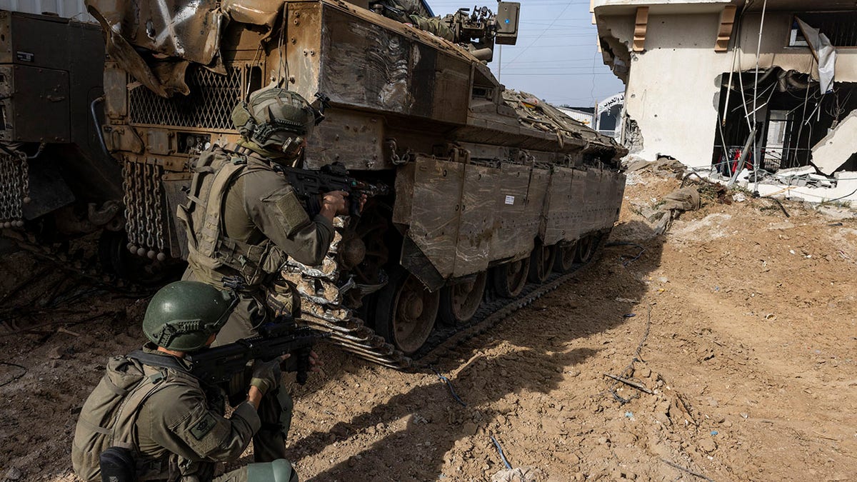 Israeli soldiers in central Gaza