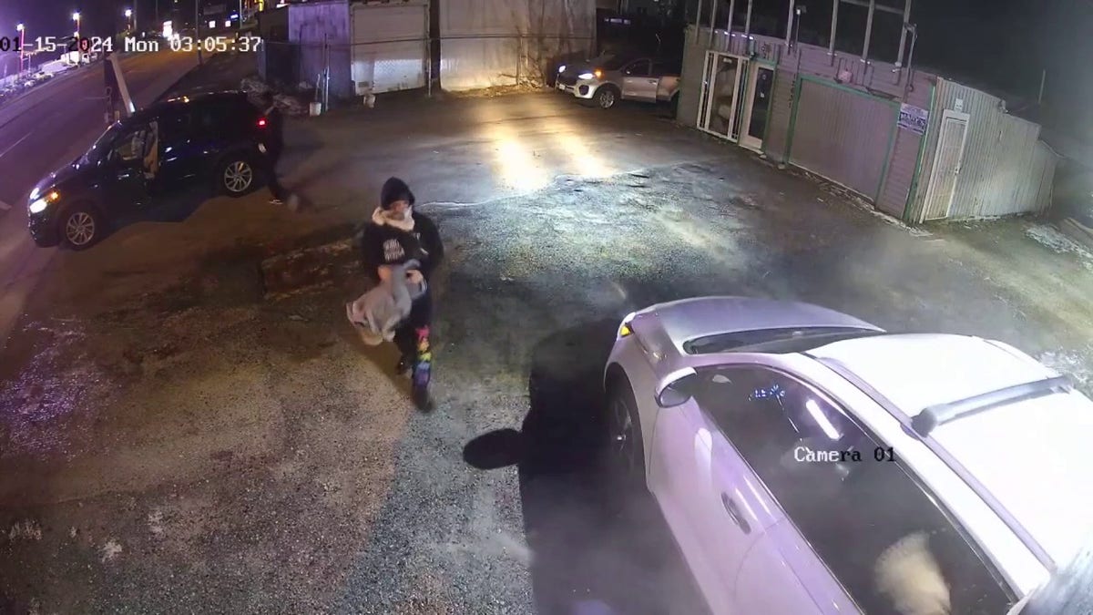 Persons of interest caught on video in attempted burglary