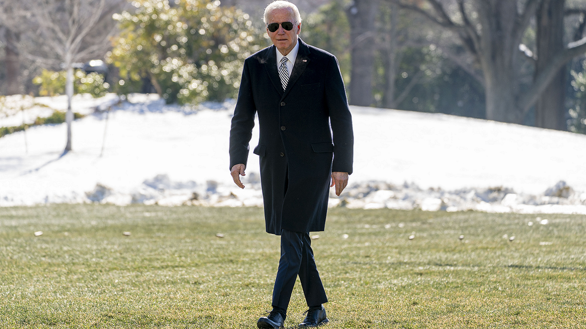 Biden arrives at White House