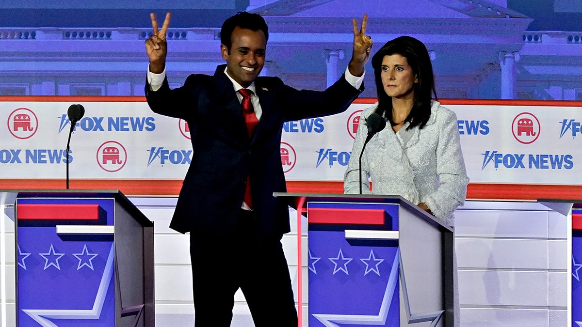 Vivek Ramaswamy and Nikki Haley at debate