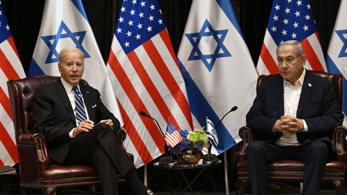 Biden next to Netanyahu