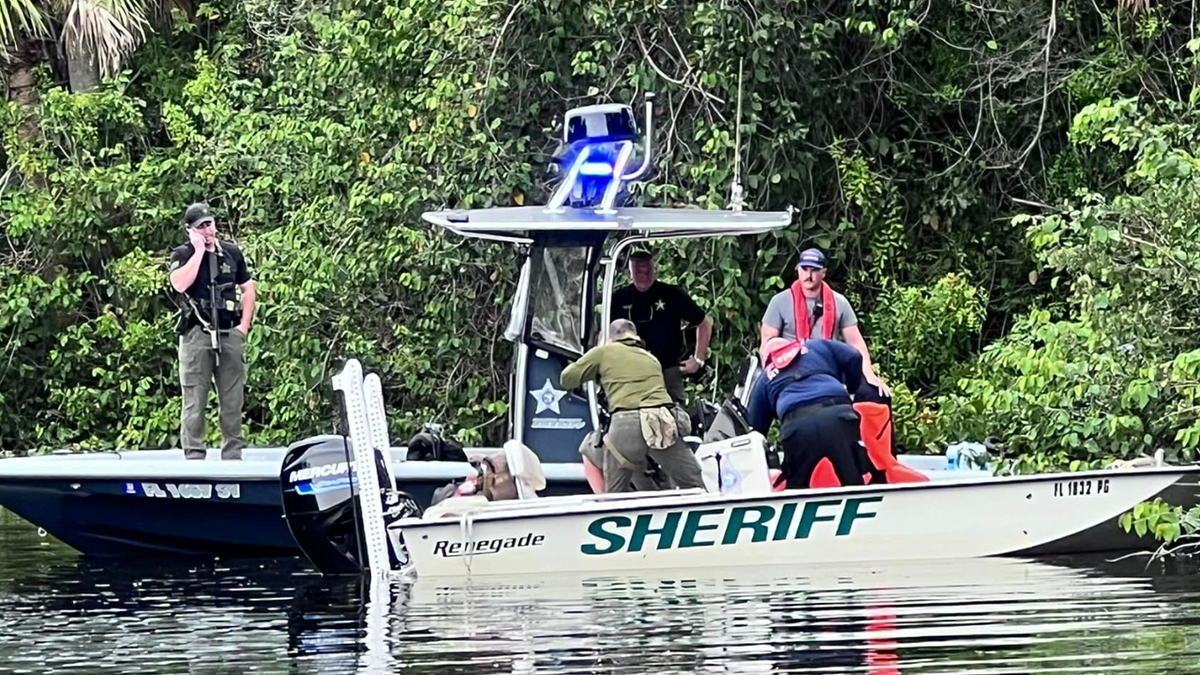 Sheriff's Office boat