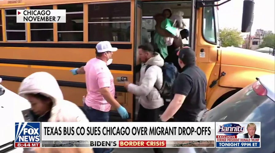 Texas bus company sues Chicago over migrant drop-offs