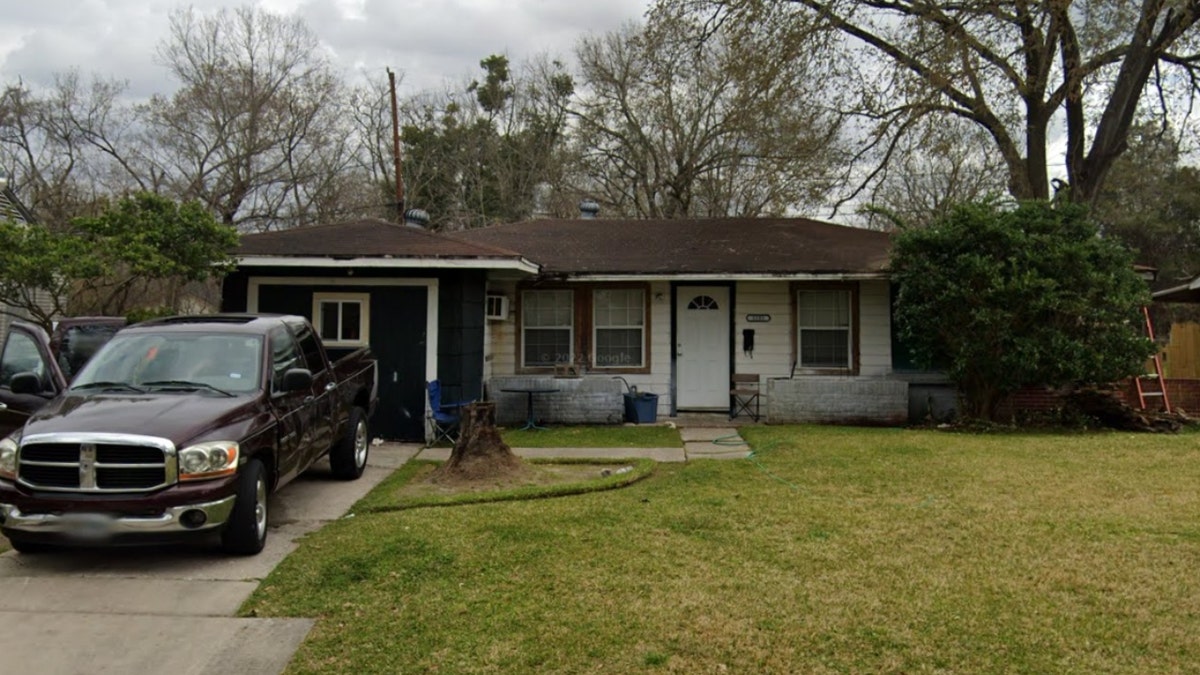 Lee Carter's residence on Perry Street in Houston