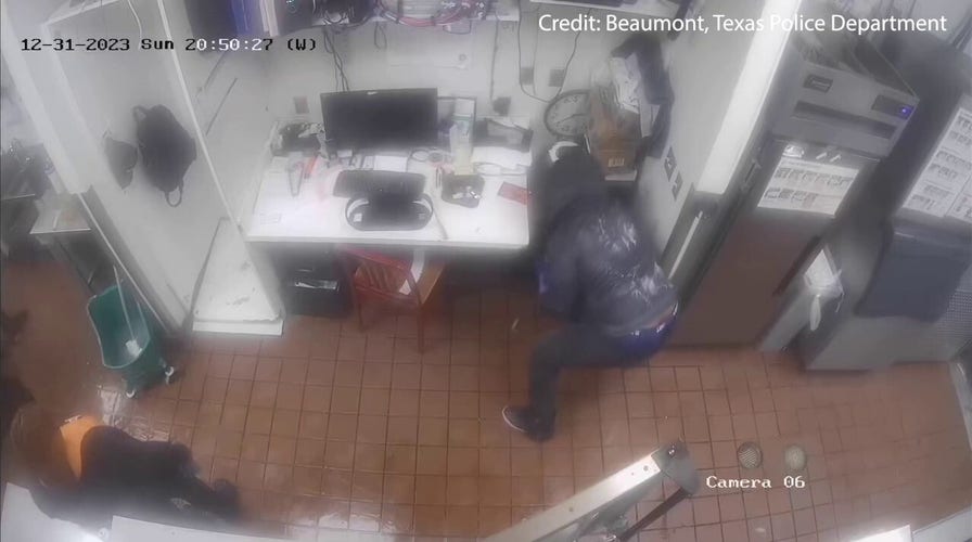 Police in Texas look for '3 Stooges' during armed robbery