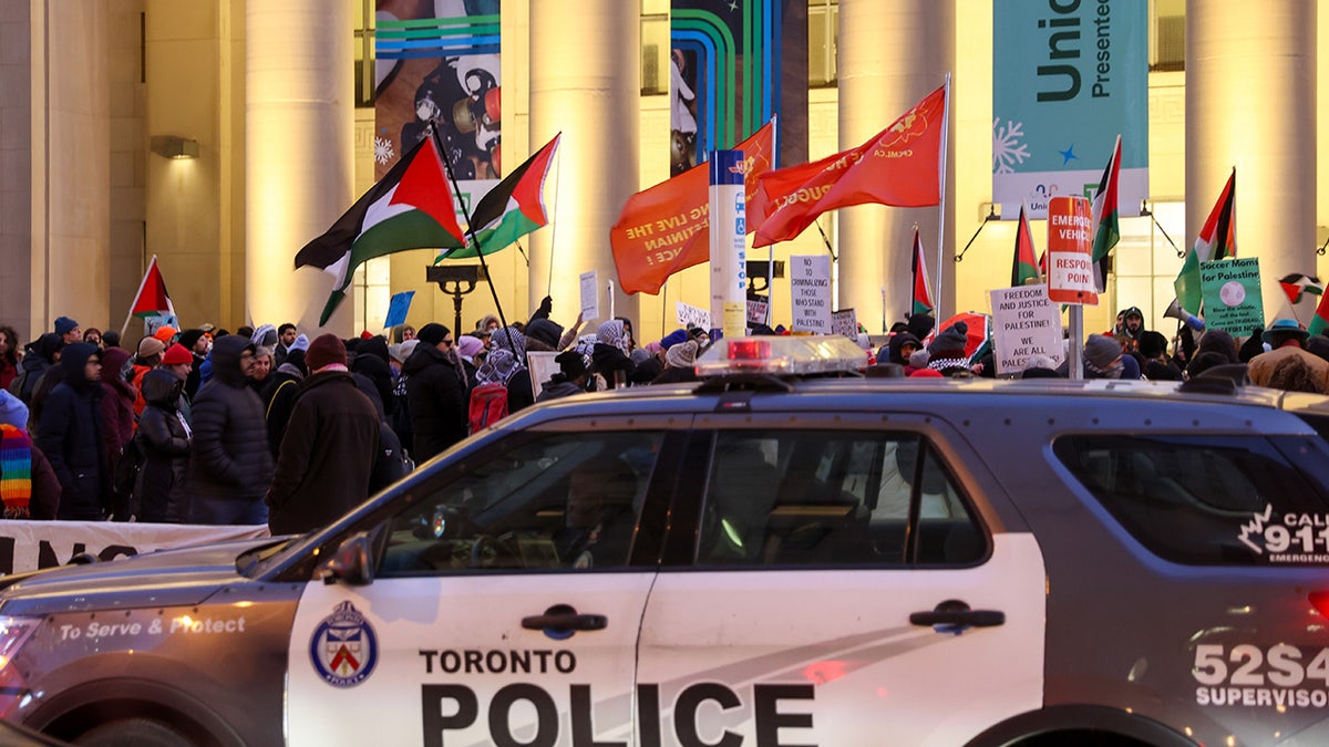 Toronto police respond to Palestine protest