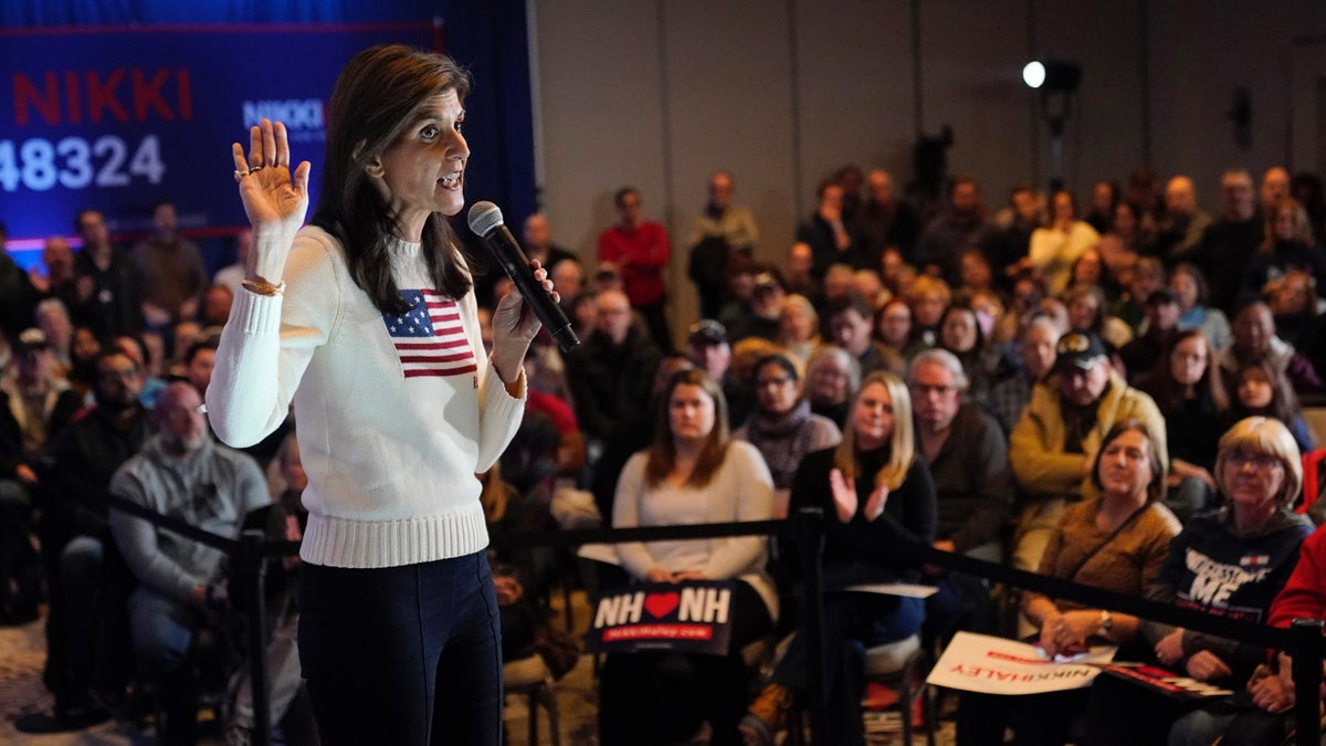 Nikki Haley campaigns in Nashua, New Hampshire ahead of the GOP presidential primary