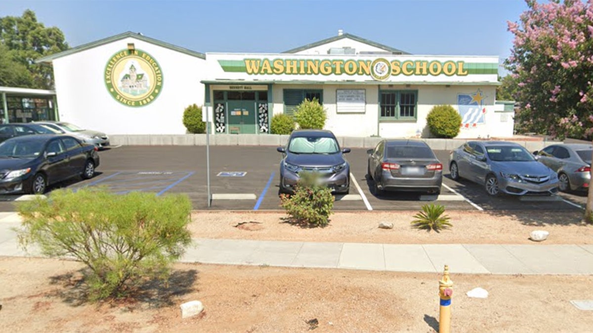 Washington Elementary front-facing view