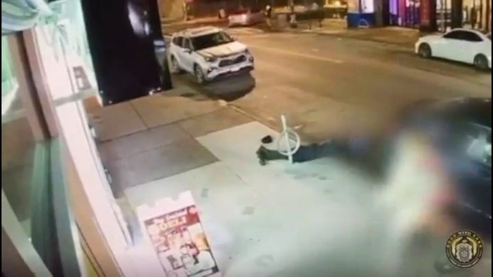 NYC moped mugging caught on video