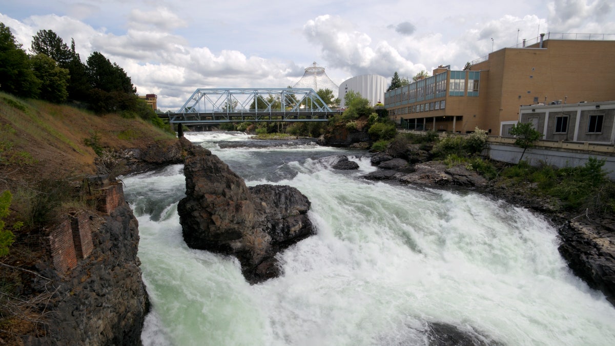 Spokane, Riverfront Park, Spokane River And Falls.