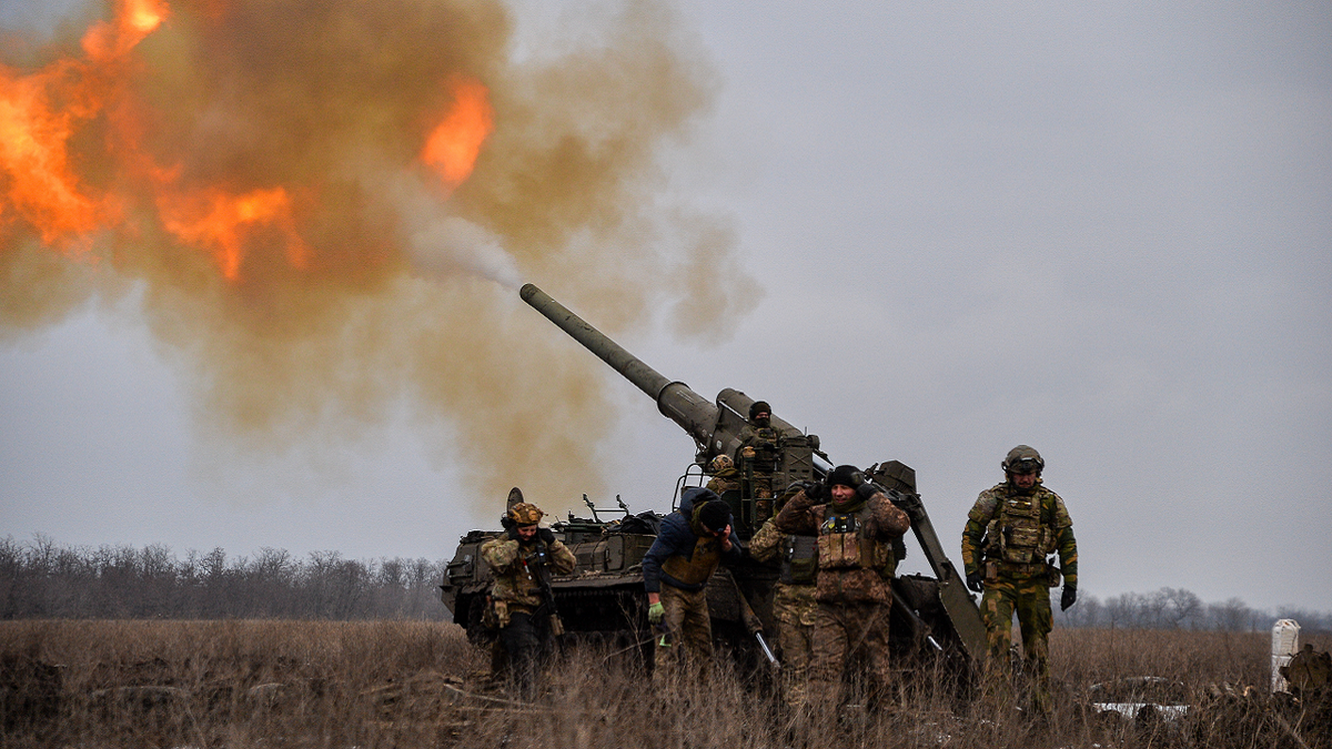 Ukraine's military fires at Russian troops