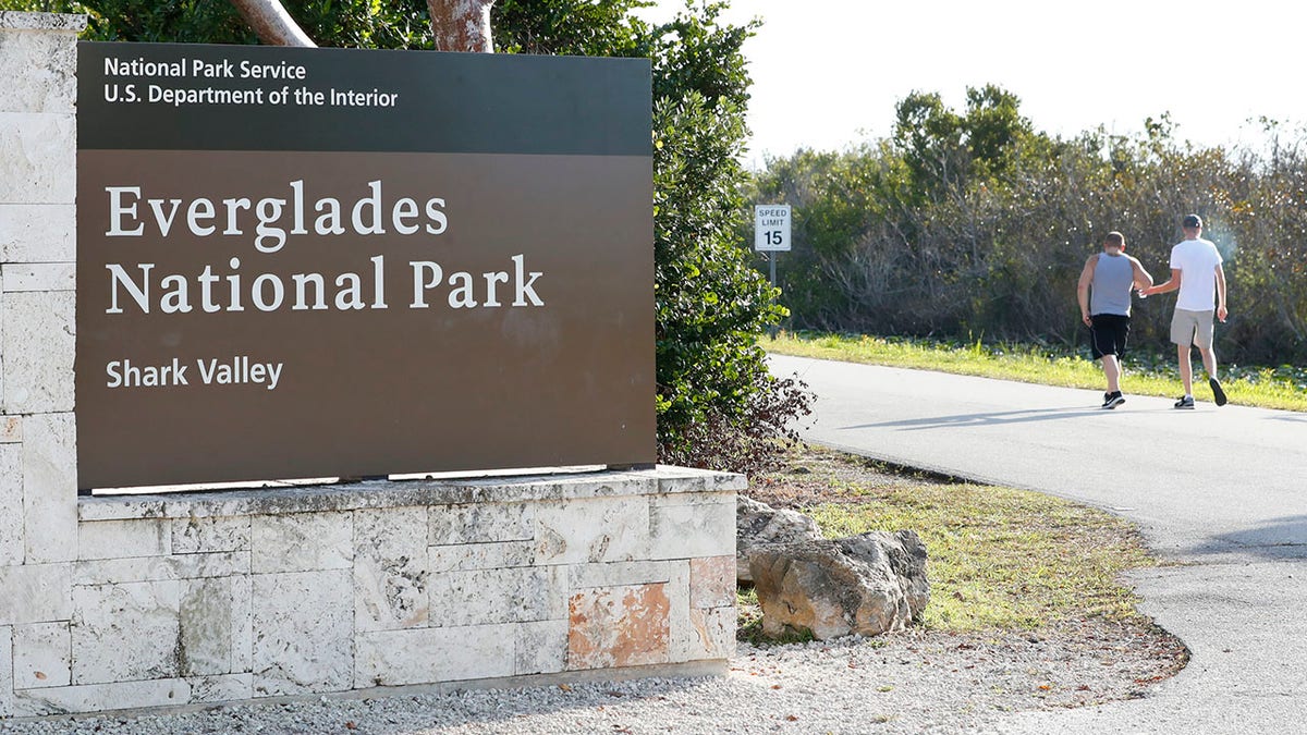 Everglades National Park sign