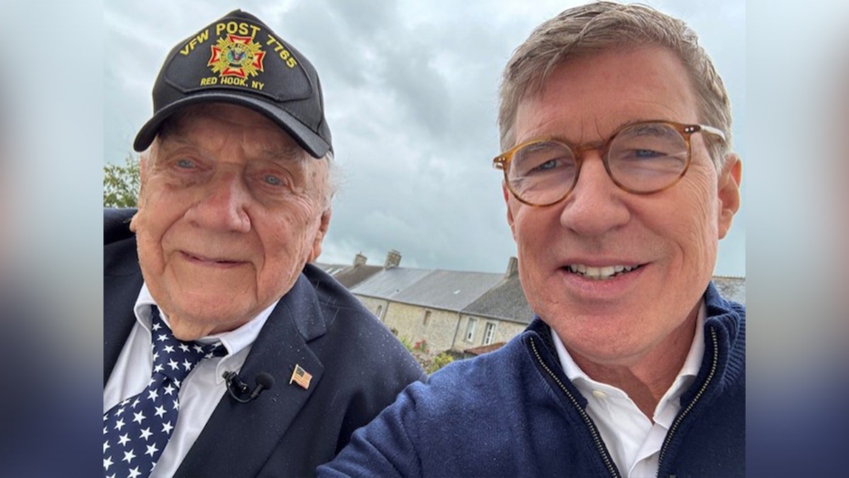 Greg Palkot and Ray Sweeny take a picture together