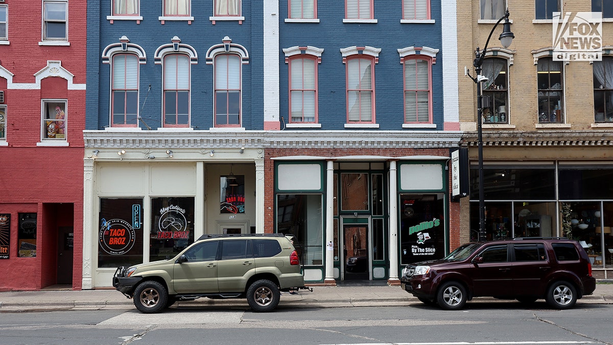 Exterior view of a business near where Eliotte Heinz was last seen alive