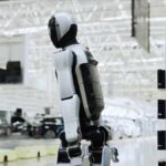 Humanoid robot swaps its own battery to work 24/7