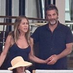 Jennifer Aniston cozies up to hypnotherapist during luxury yacht getaway
